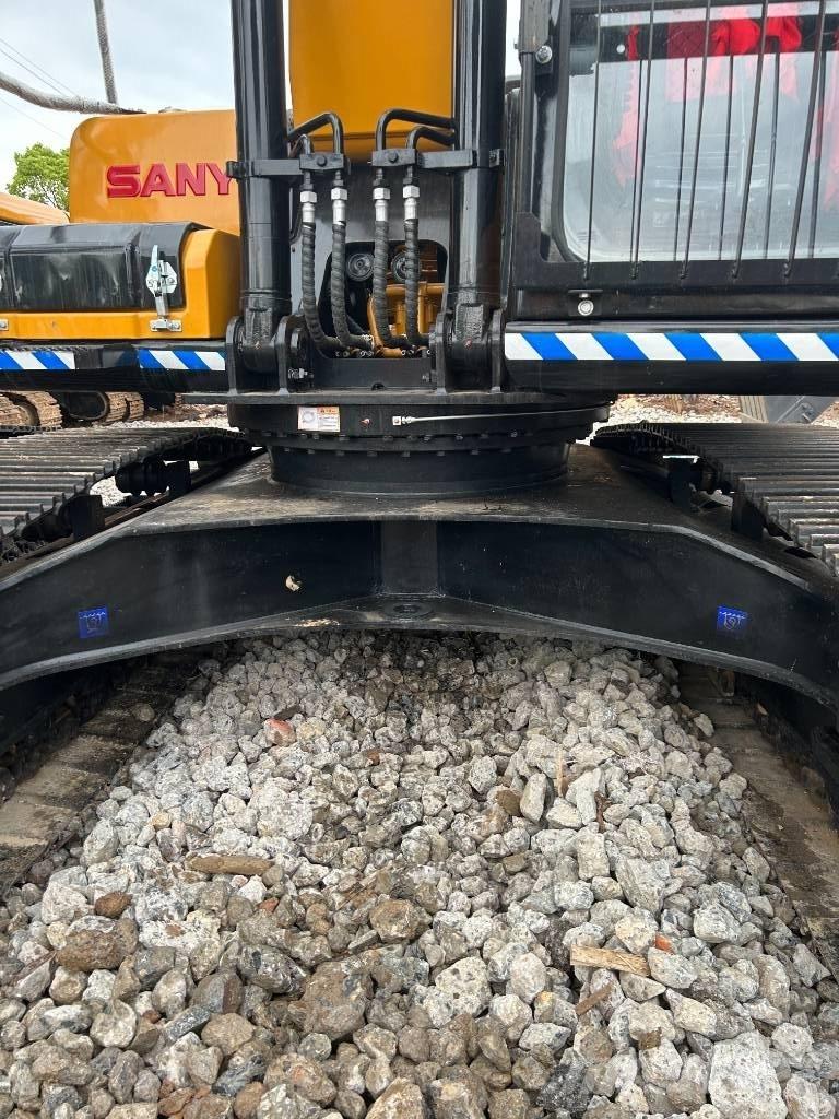 Sany SY 215 C Raupenbagger