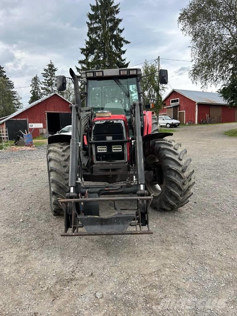 Massey Ferguson 6180 Traktoren