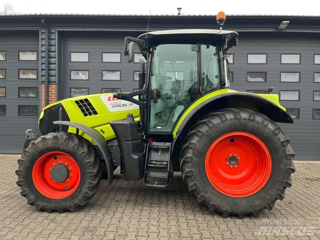 CLAAS Arion 620 CIS Traktoren