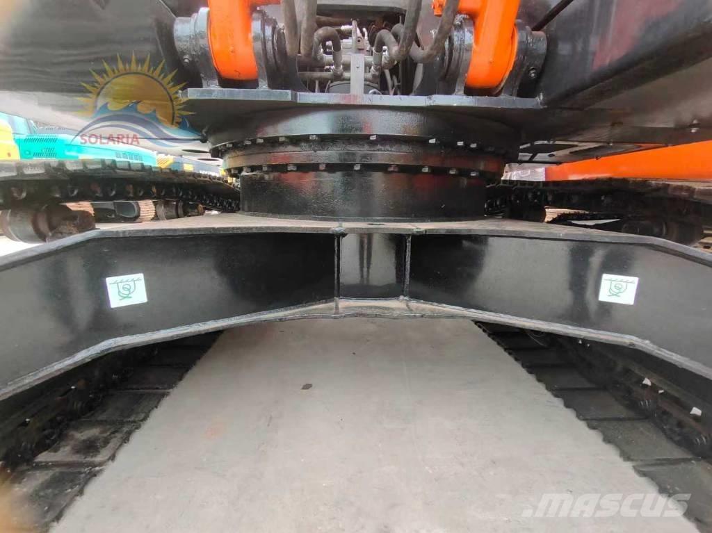 Hitachi ZX 200 Raupenbagger