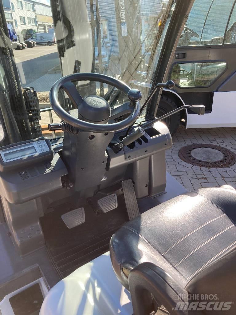 Nissan YG1D2A32Q Dieselstapler