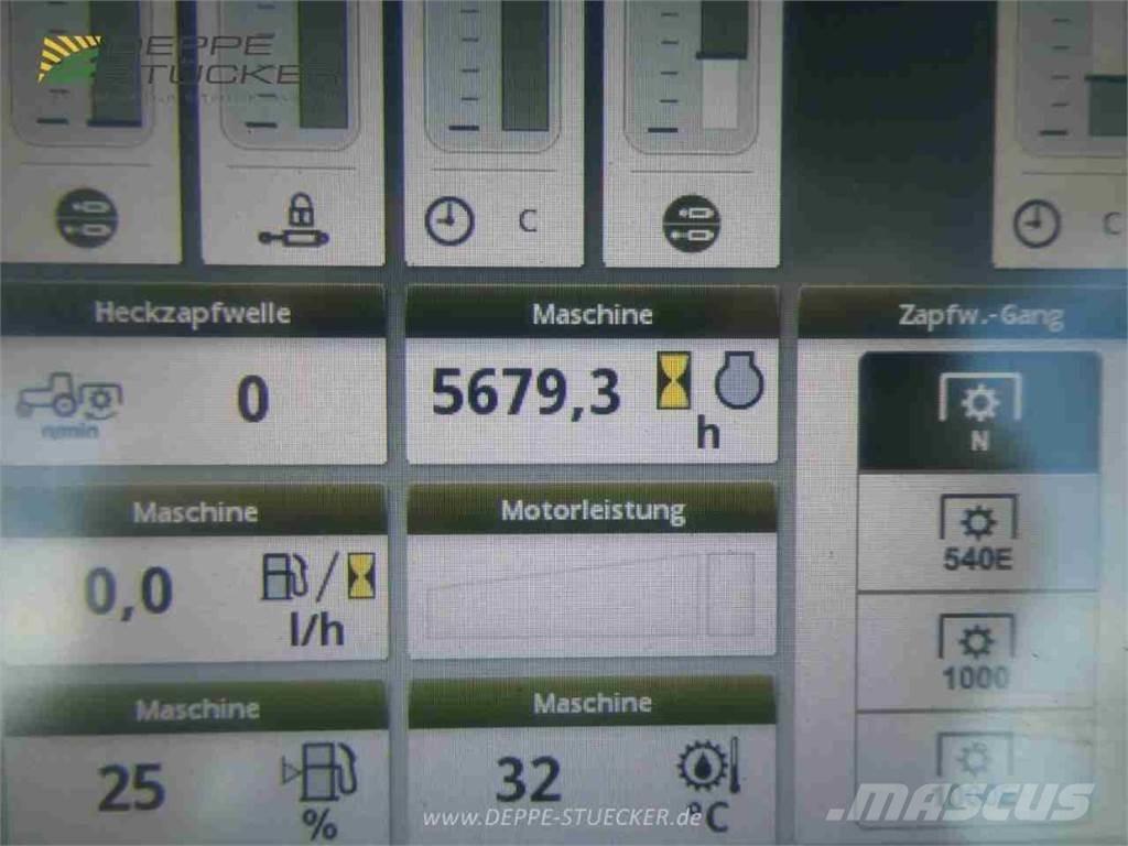 John Deere 6215R Traktoren