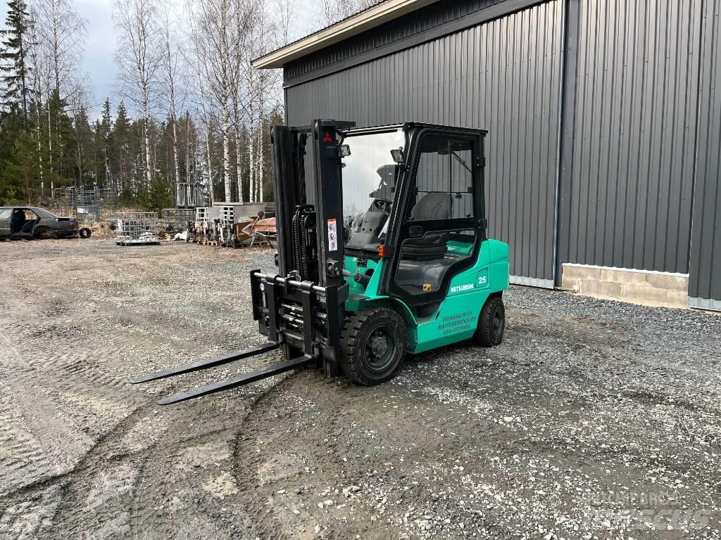 Mitsubishi FD25NT Dieselstapler