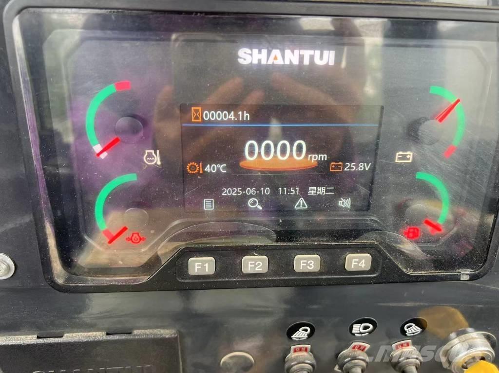 Shantui SD 22 Bulldozer