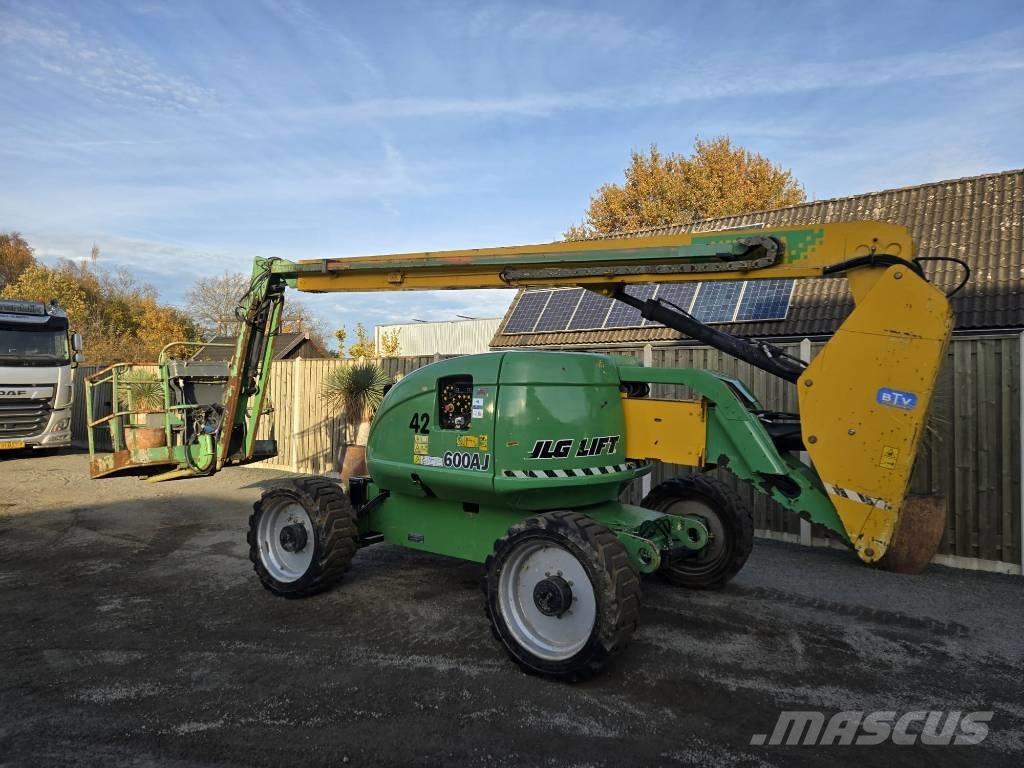 JLG 600 AJ Gelenkteleskoparbeitsbühnen