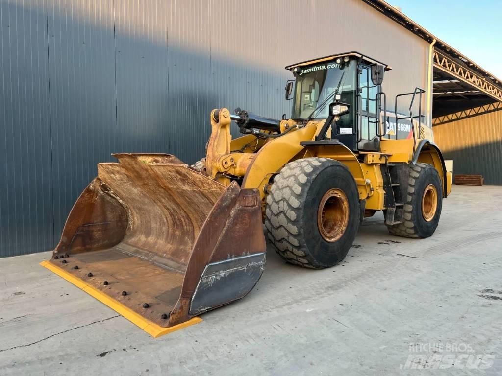 CAT 966M Radlader