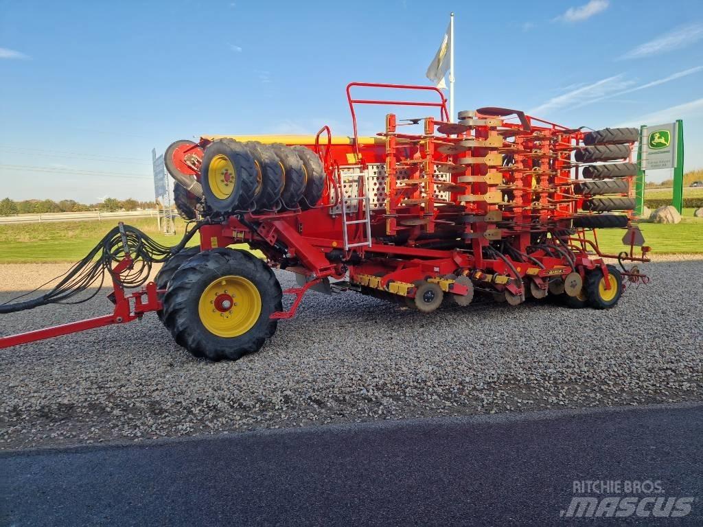 Väderstad Rapid Drillmaschinenkombination
