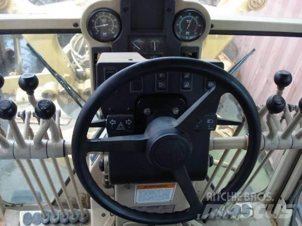 CAT 120H Grader