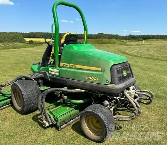 John Deere 8900A Reitermäher