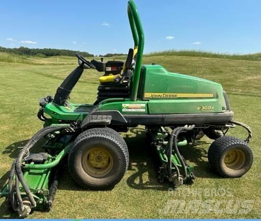 John Deere 8900A Reitermäher