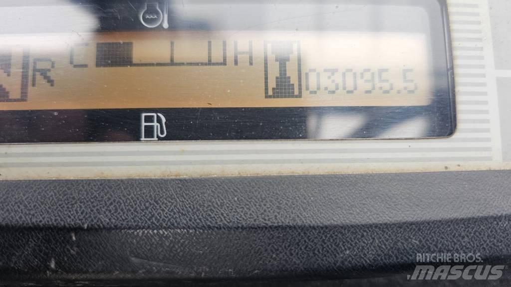 Nissan UG1D2A32LQ Gasstapler