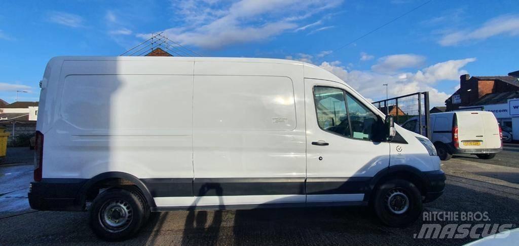 Ford Transit 350 Lieferwagen