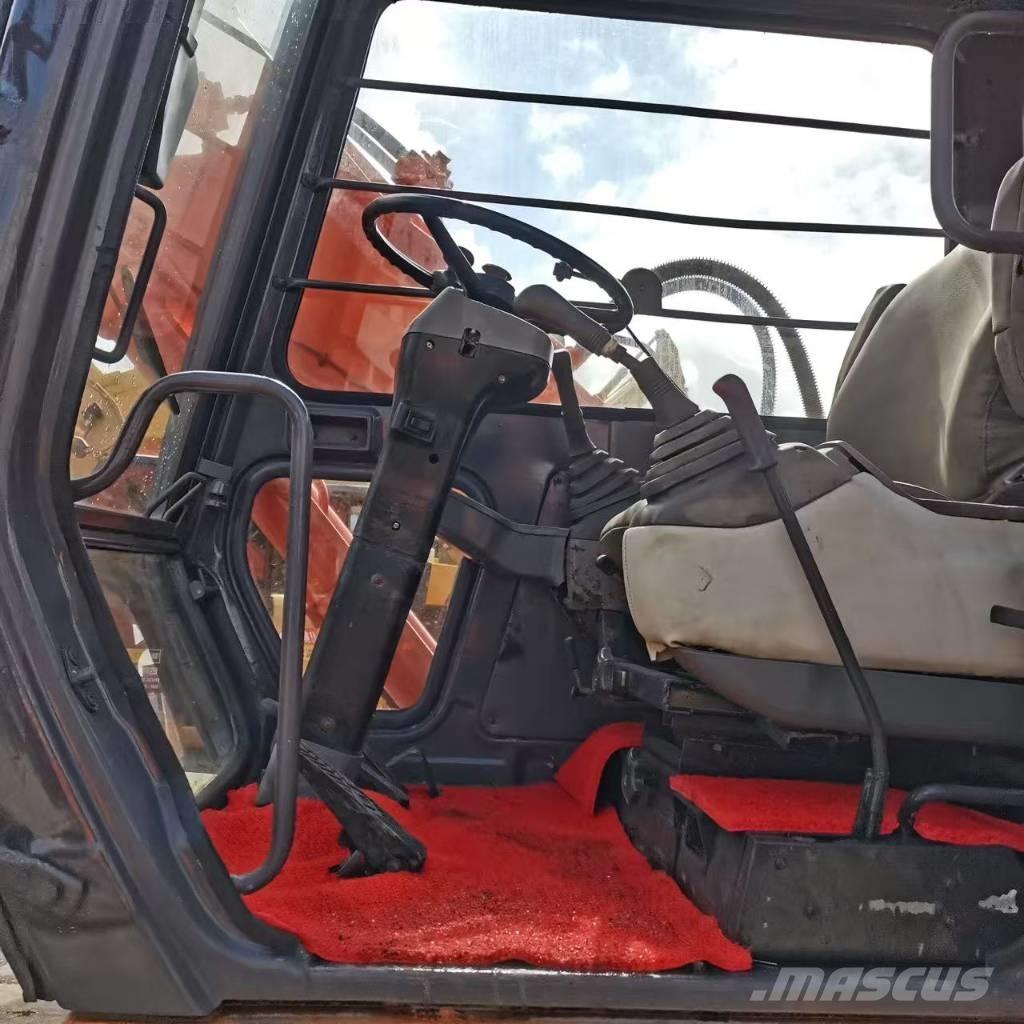 Hitachi EX 100 W D Mobilbagger