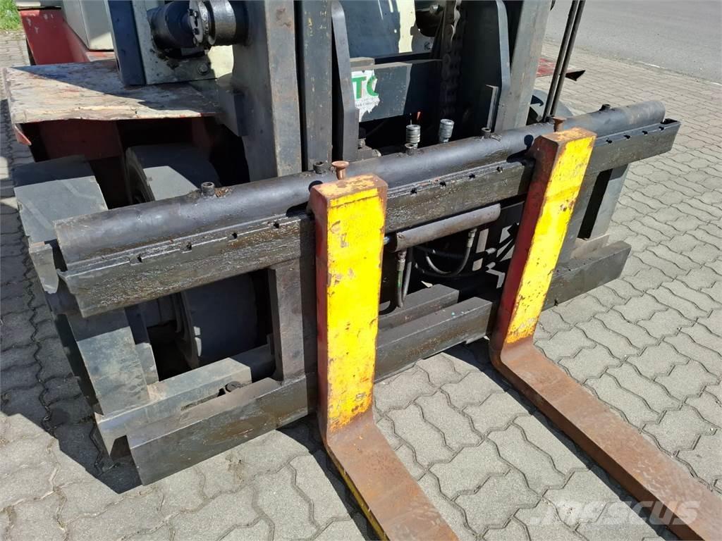 Nissan DF05A60U Dieselstapler