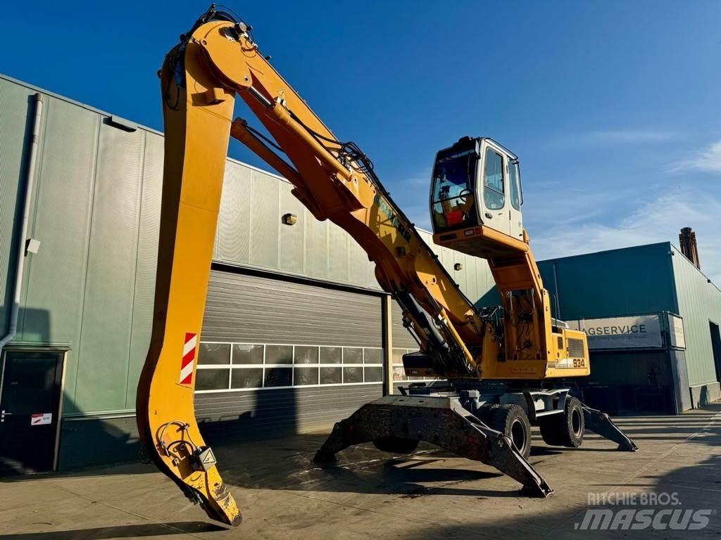 Liebherr A 934 C Materialumschlag