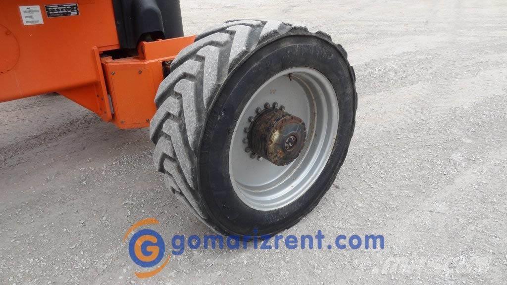 JLG 1250AJP Gelenkteleskoparbeitsbühnen