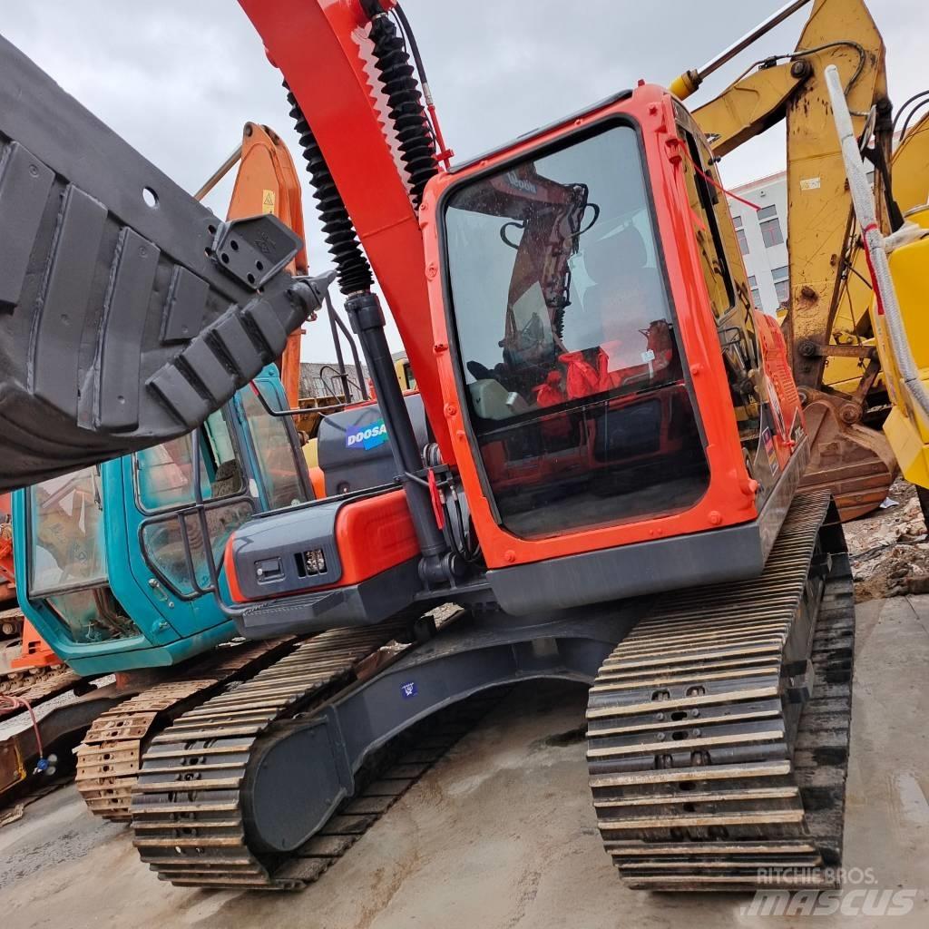 Doosan DH 150 Raupenbagger