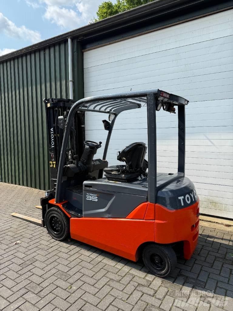Toyota 8 FBMT 35 Elektrostapler