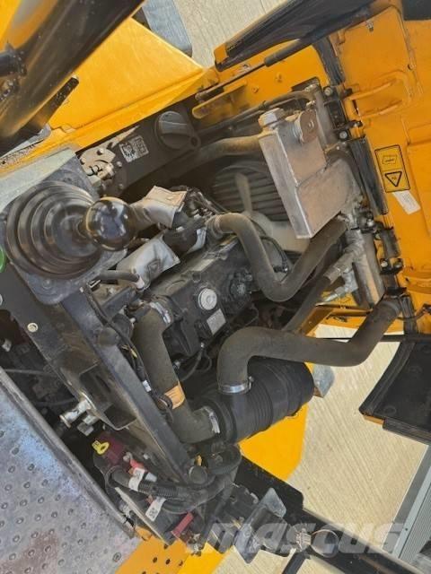 JCB 3STH 2S5 Minidumper