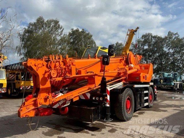 Kato MR350i All-Terrain-Krane
