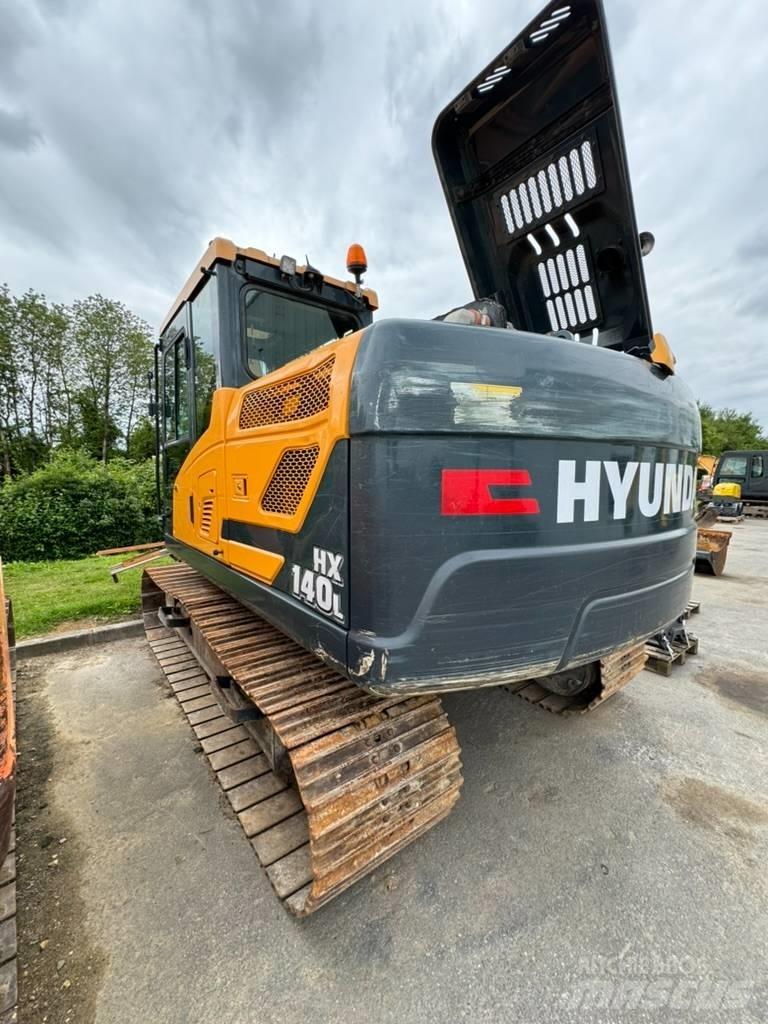 Hyundai HX 140L Raupenbagger