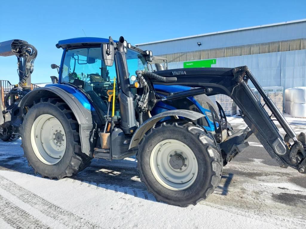 Valtra N 154 Traktoren