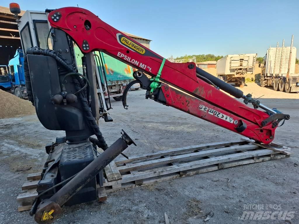 Epsilon M 12 L Holzkrane