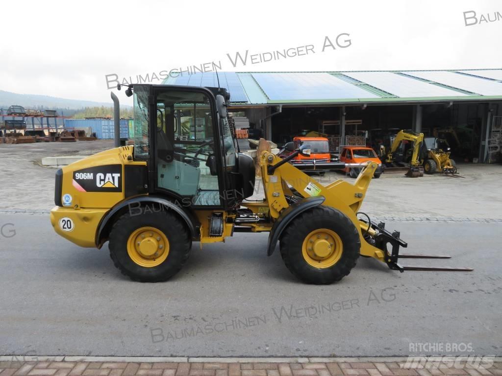 CAT 906M Radlader