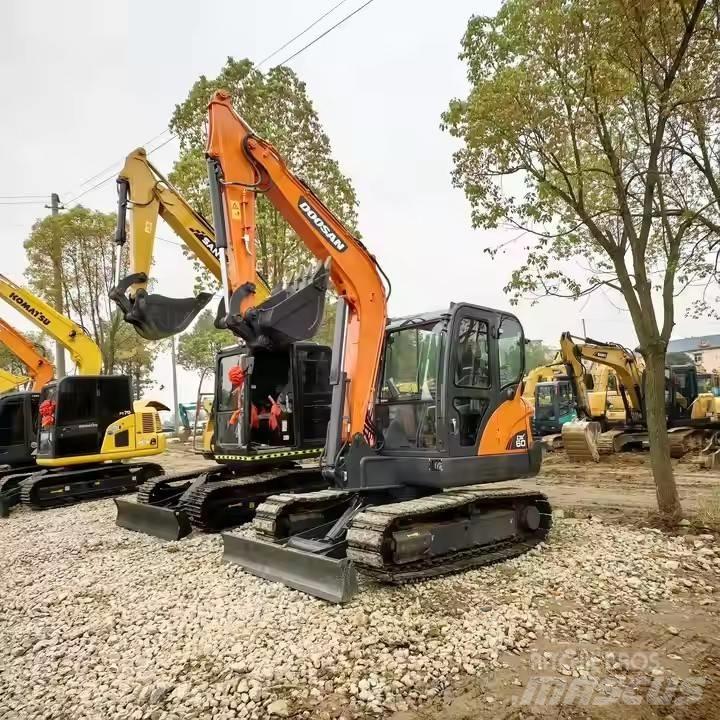 Doosan DX 60 Raupenbagger