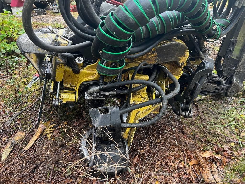 John Deere 1170 E Harvester