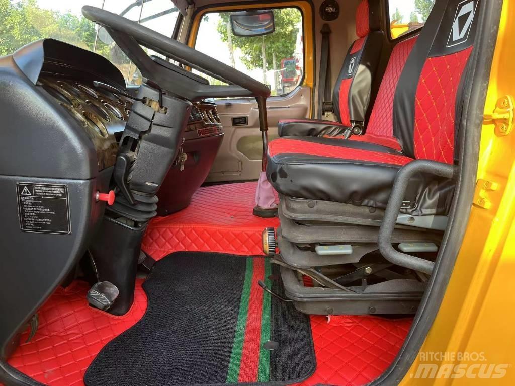 XCMG QY70KA All-Terrain-Krane