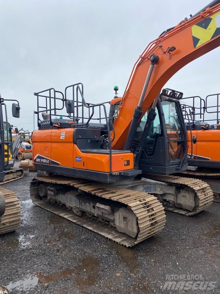 Doosan DX 140 LC Raupenbagger