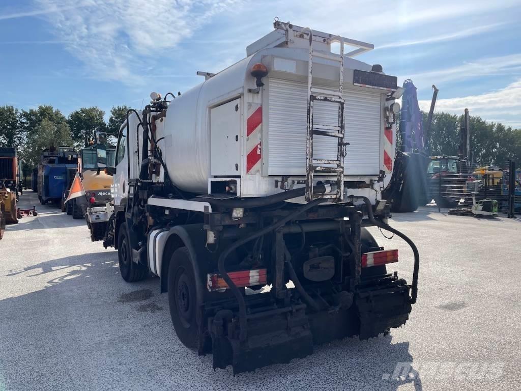 Unimog U20 Bluetec 5 Bitumen Sprayer