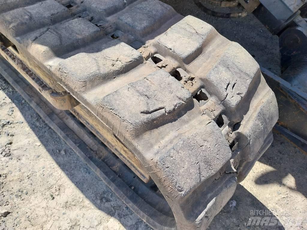 Komatsu PC80MR-5 Midibagger  7t - 12t