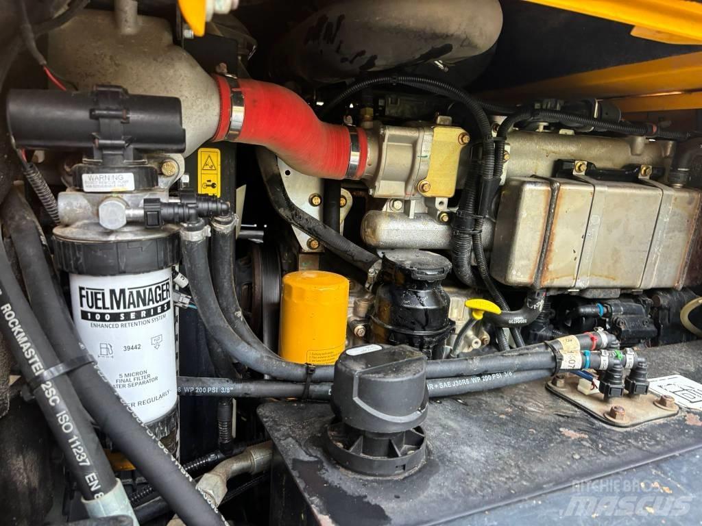 JCB 6 TST Minidumper