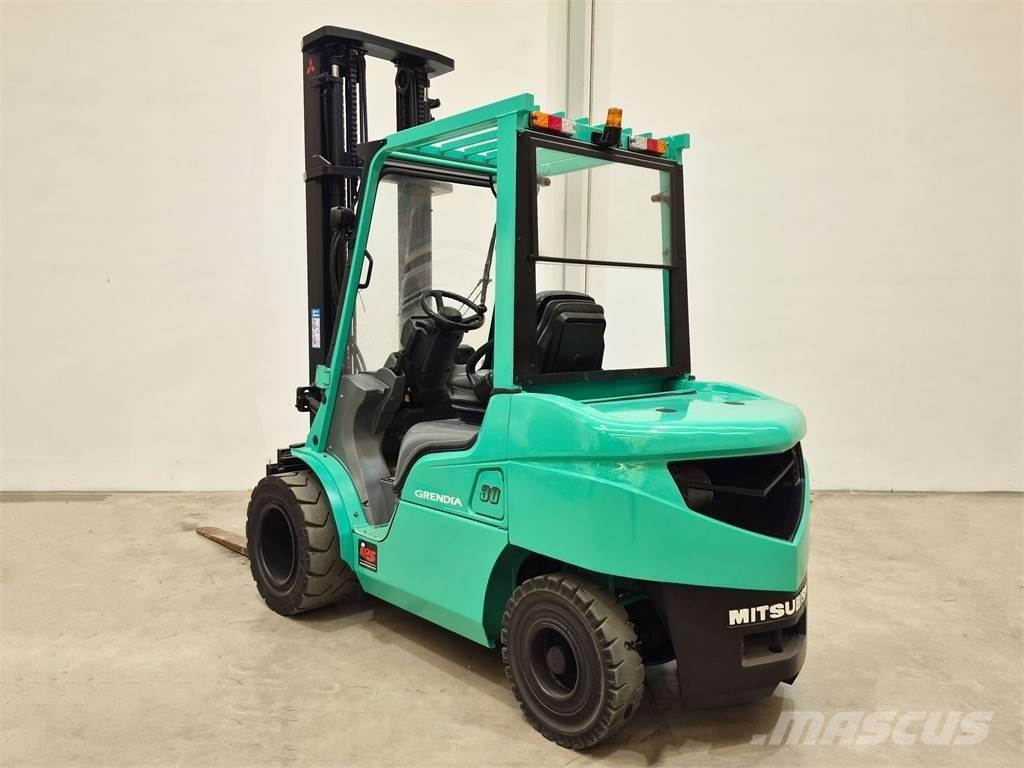 Mitsubishi FD30NTD Dieselstapler