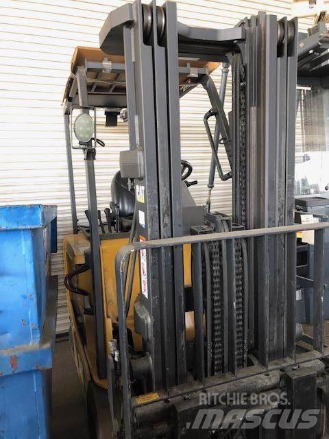 CAT EC30N Elektrostapler