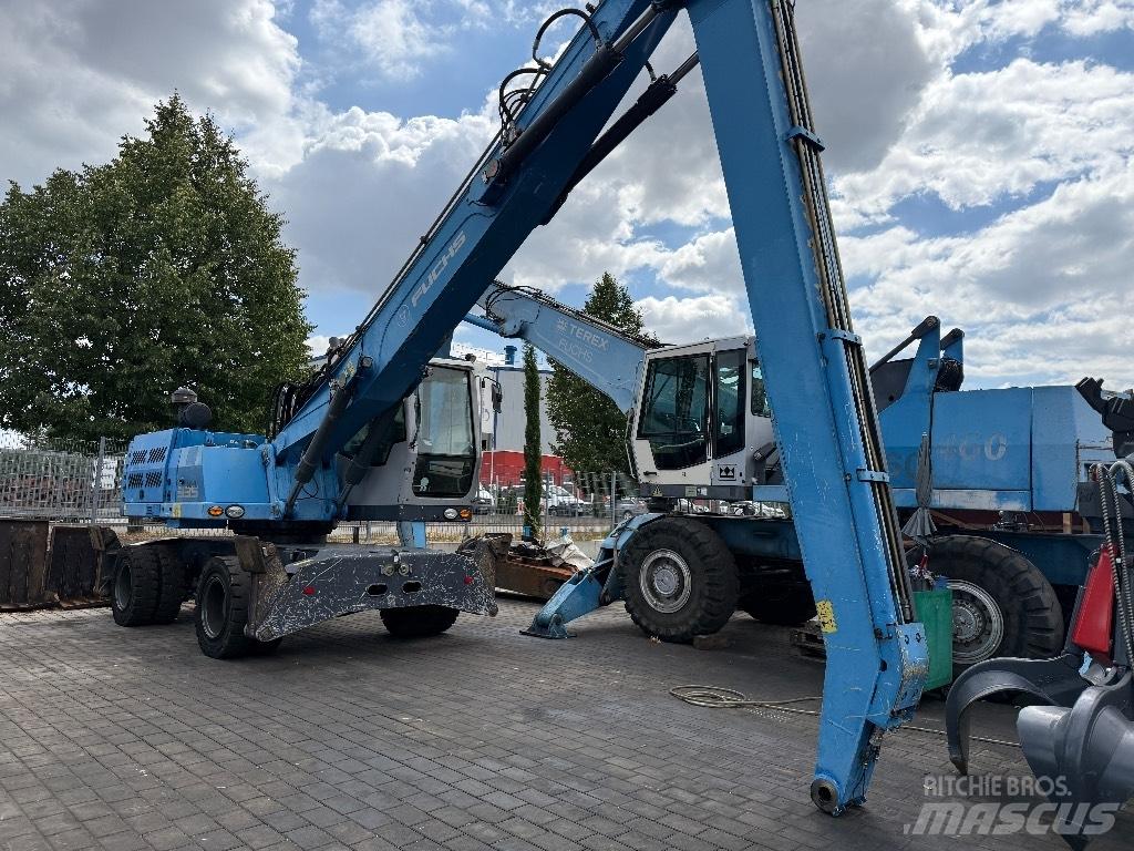 Fuchs MHL 335 E Materialumschlag