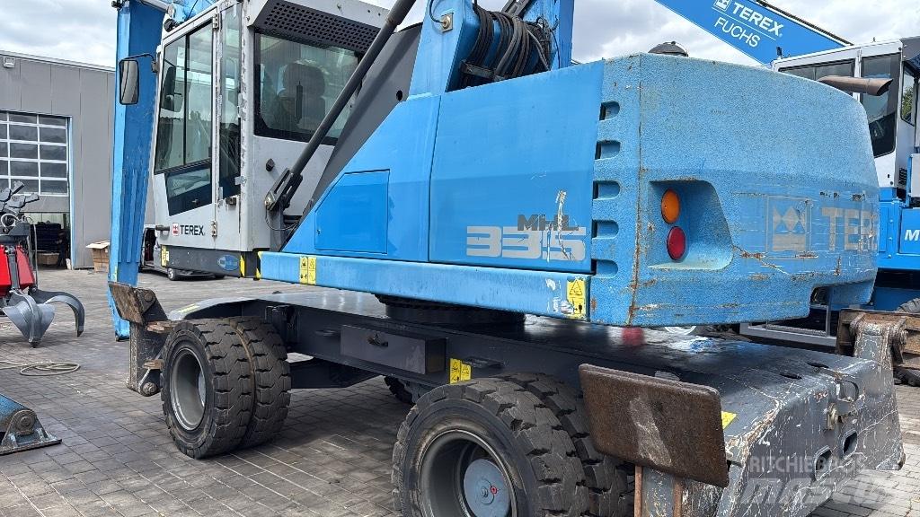 Fuchs MHL 335 E Materialumschlag