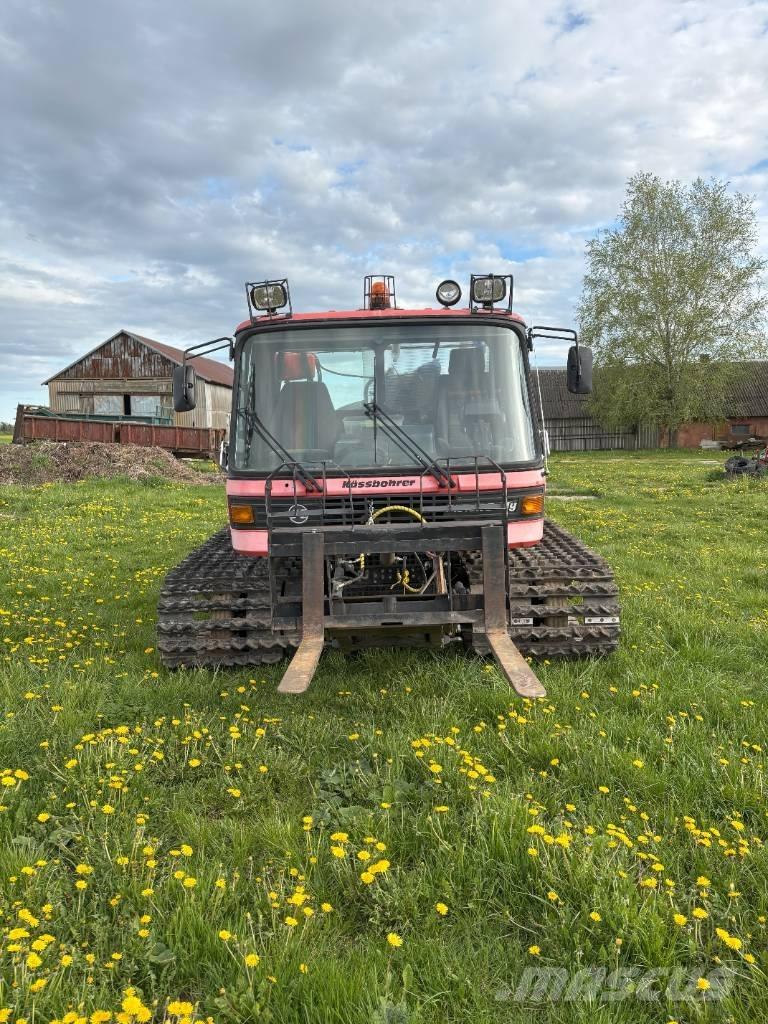  Pisten Bully 230DR Sonstige Kommunalmaschinen