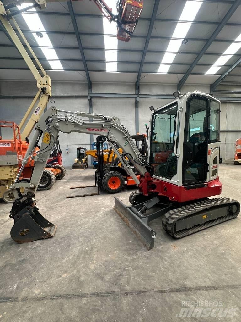 Takeuchi TB 325 R Minibagger < 7t