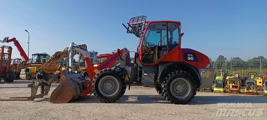 Komatsu WA 90 Radlader