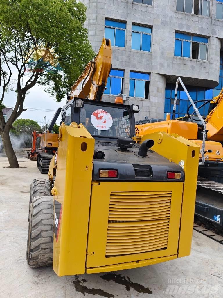 CAT 226 C Kompaktlader