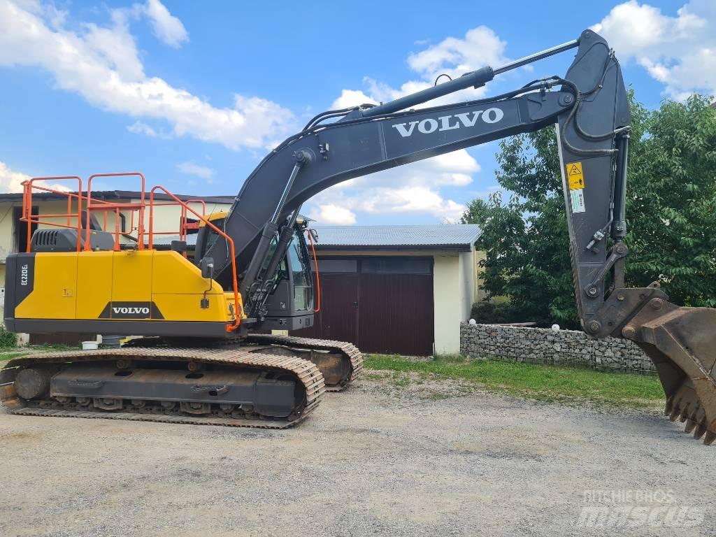 Volvo EC 220 E Raupenbagger