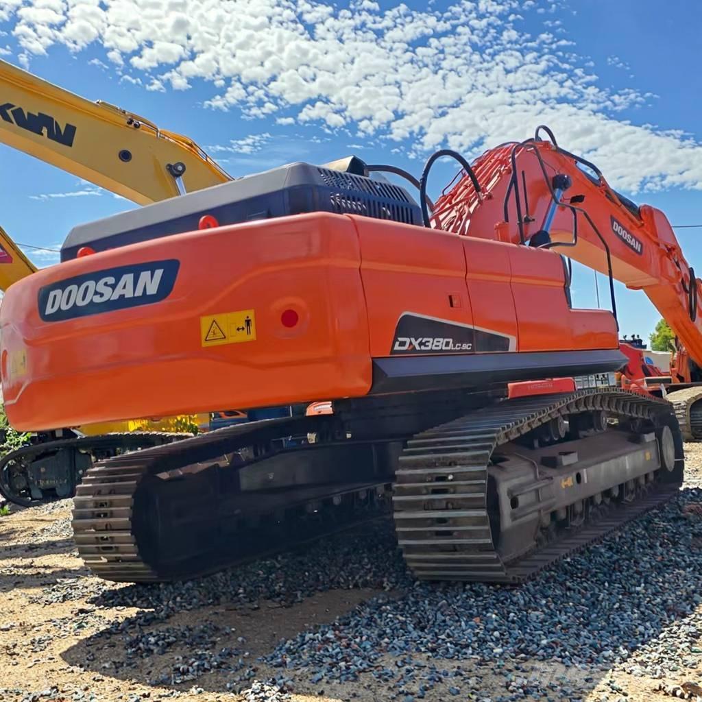 Doosan DX 380 LC Raupenbagger
