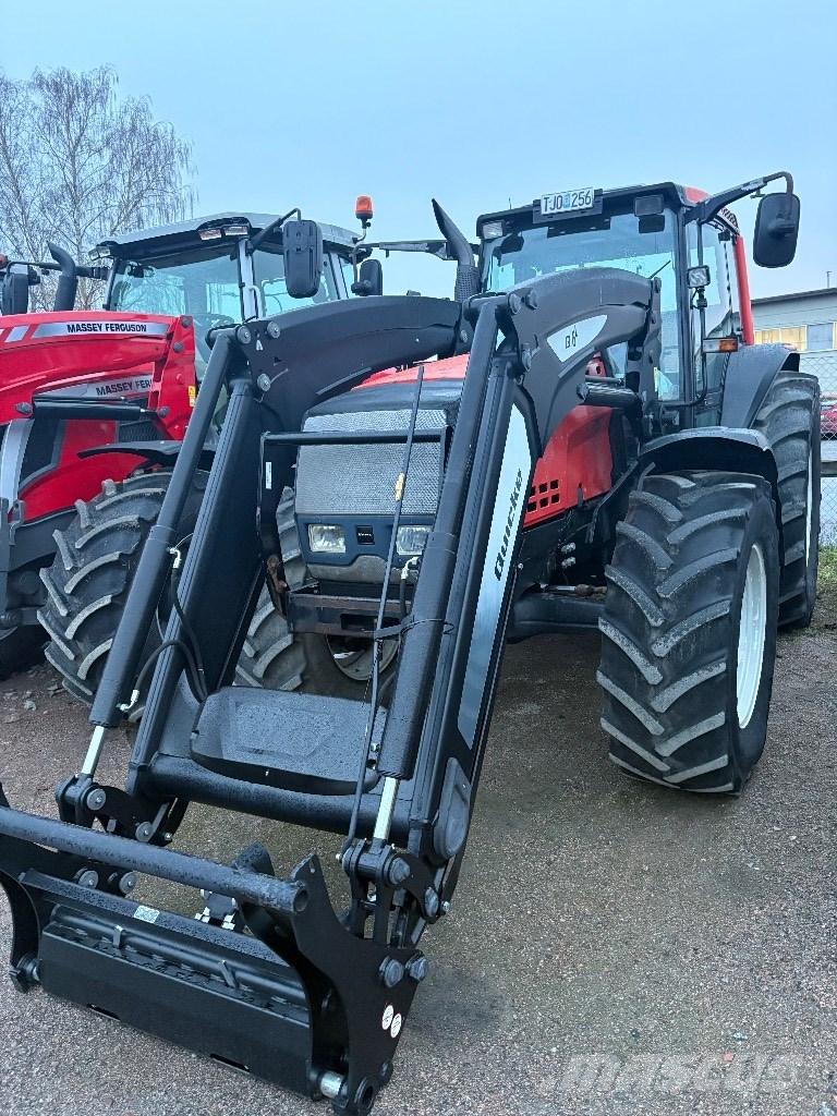 Valtra 8350 Traktoren