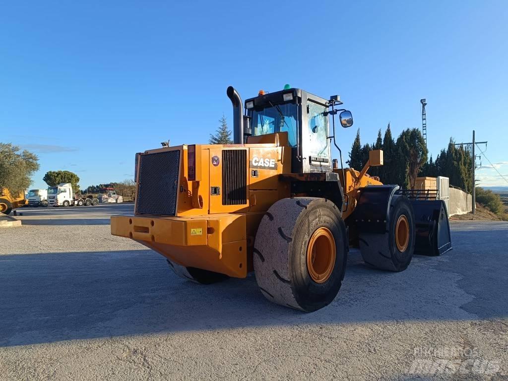 CASE 821C XR Radlader