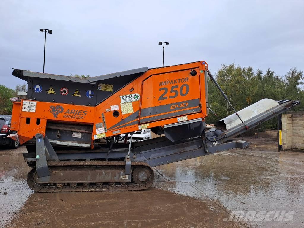 Arjes Impaktor 250 Mobile Brecher