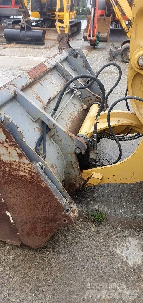 CAT 906M Radlader