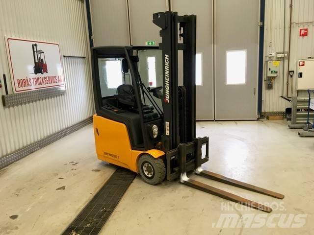 Jungheinrich EFG 215 Elektrostapler